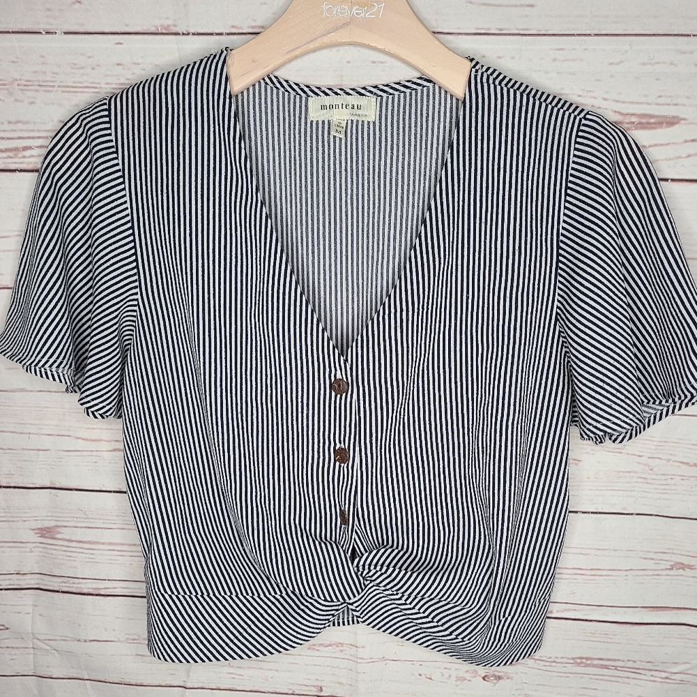 Monteau blue striped crop top size M